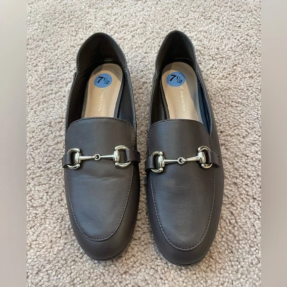 BCBGeneration Zeldi Loafer Soft Leather Dark Brown size 71/2 - Picture 2 of 5